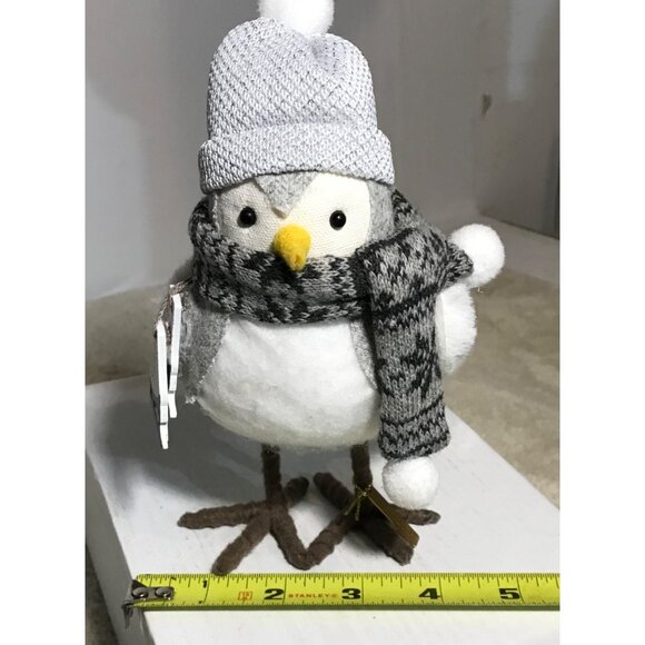 Wondershop Featherly Friends Rime Winter Bird Statue With Scarf & Hat 2021 7" - Picture 9 of 9